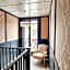 Speakeasy King Suite (Rm1)