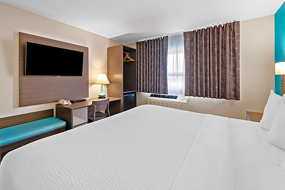 Howard Johnson by Wyndham Thunder Bay