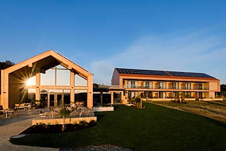 JUFA Hotel Neutal