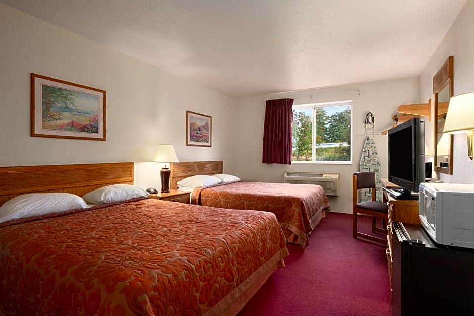 Super 8 by Wyndham Johnstown