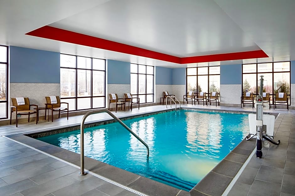 Hampton Inn & Suites Chicago/Waukegan