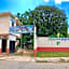 Yaxche Centro Hostal y Camping