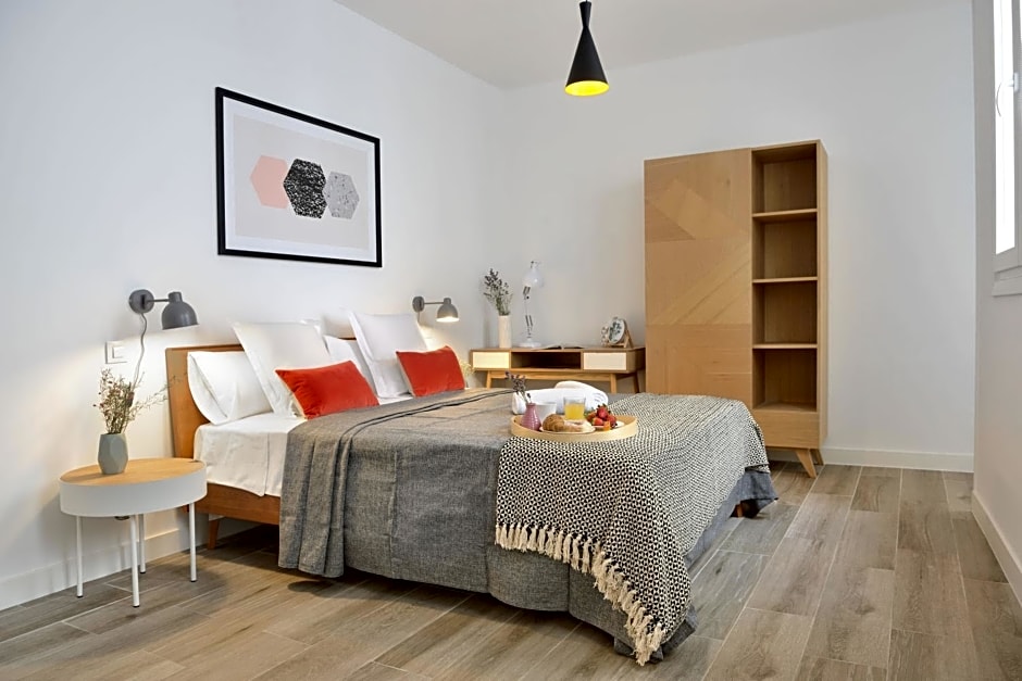 nQn Aparts & Suites Madrid