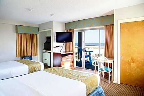 Standard Room with Two Double Beds, Pool View - First Floor