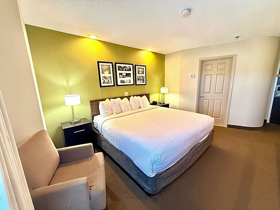 Sleep Inn & Suites Niantic North