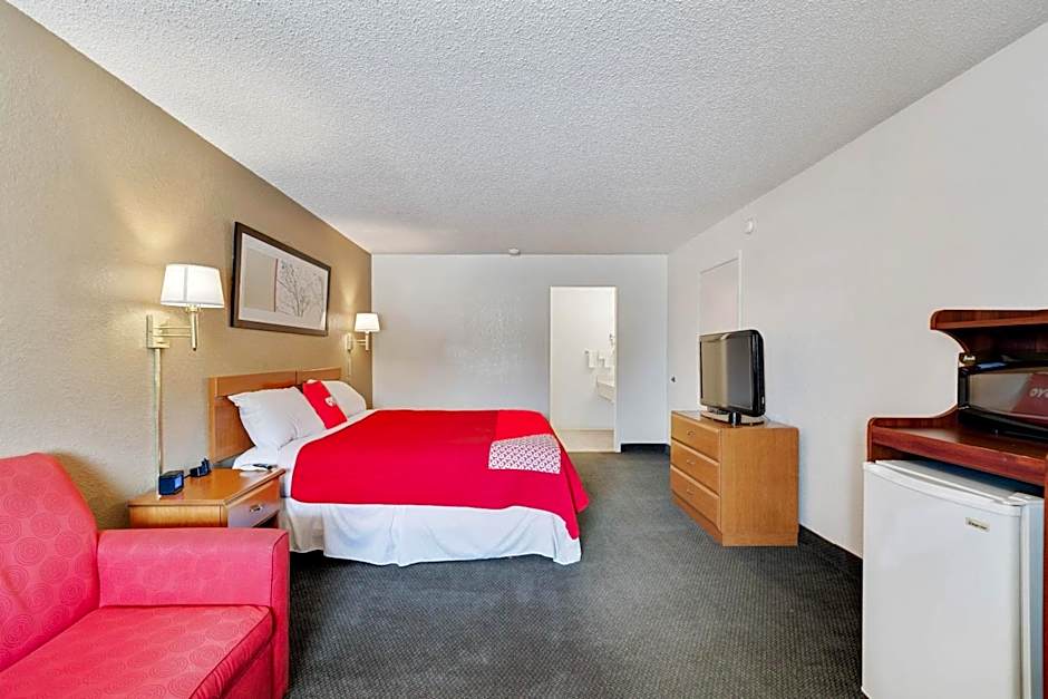 OYO Hotel Junction TX I-10