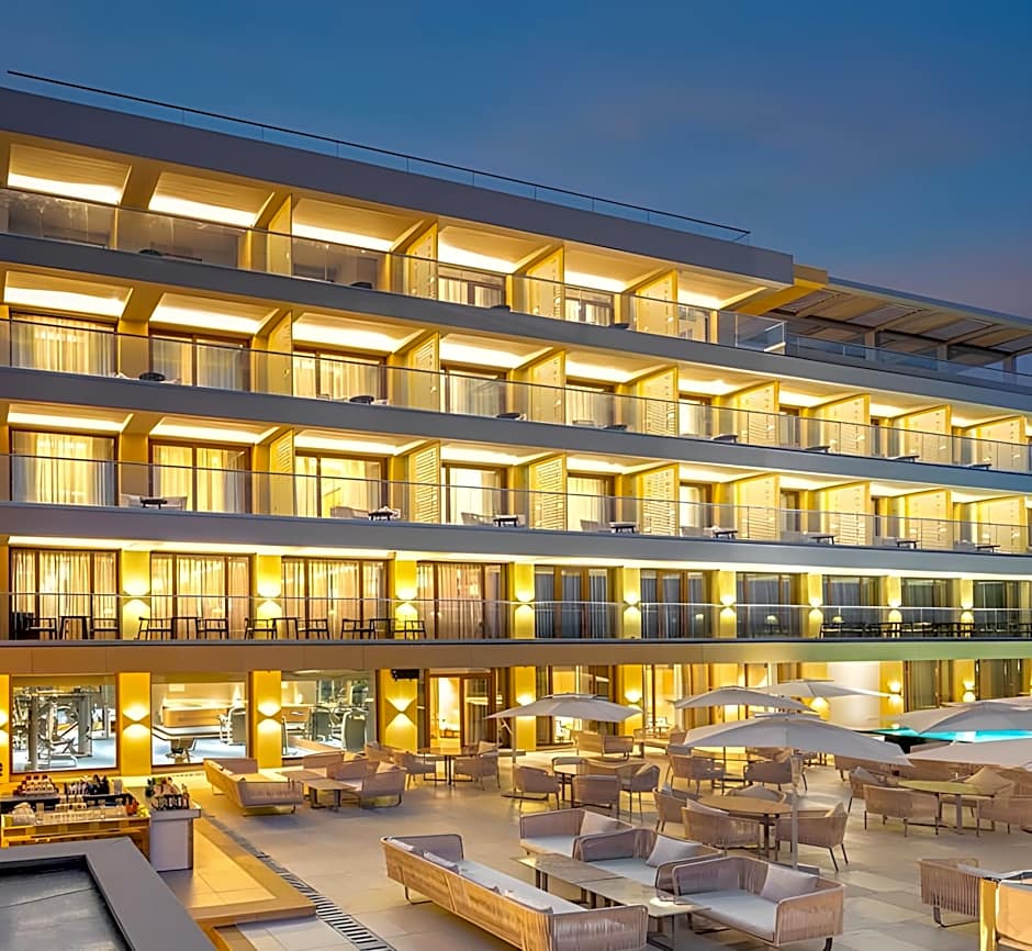 Modi Yoga Retreat - A Luxurious Yoga Retreat on the banks of Ganges