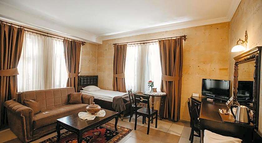 Royal Stone Houses - Goreme