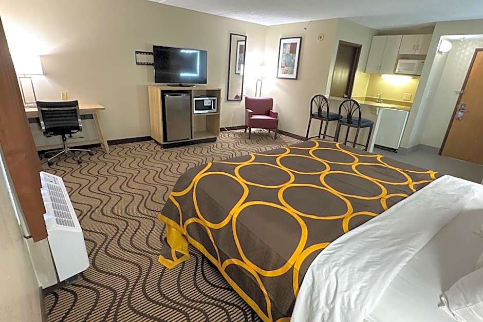 Super 8 by Wyndham Mars/Cranberry/Pittsburgh Area