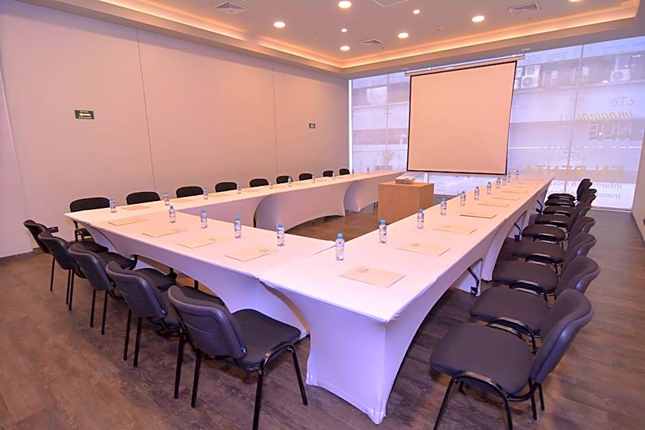 City Express Plus by Marriott Medellín Colombia