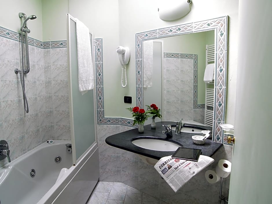 Coccodrillo Hotel & Apartments