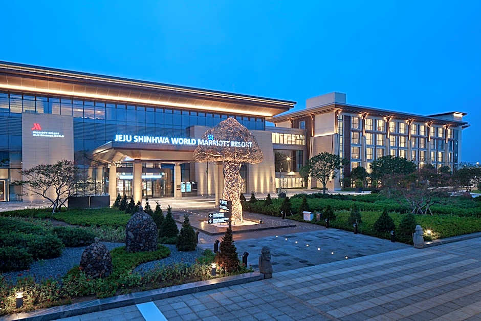 Marriott Jeju Shinhwa World Hotel