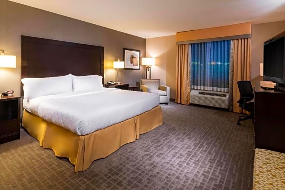 Holiday Inn Express Hays By IHG