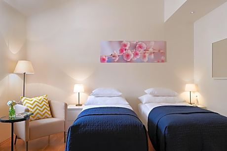Two-Bedroom Deluxe Apartment