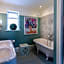 Roslin Beach Hotel