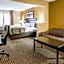 Econo Lodge Inn & Suites Monroe