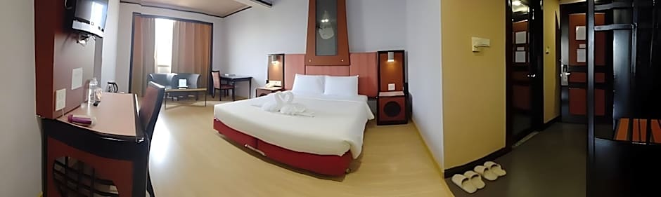 BP Grand Tower Hotel