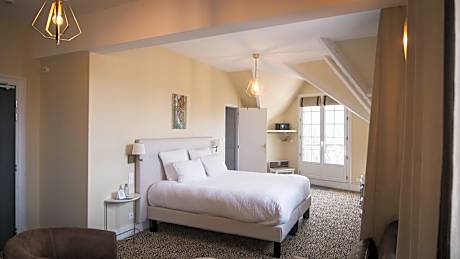 Superior Double or Twin Room with City View