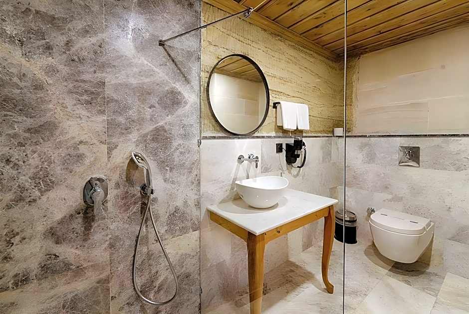 Concept Cave House