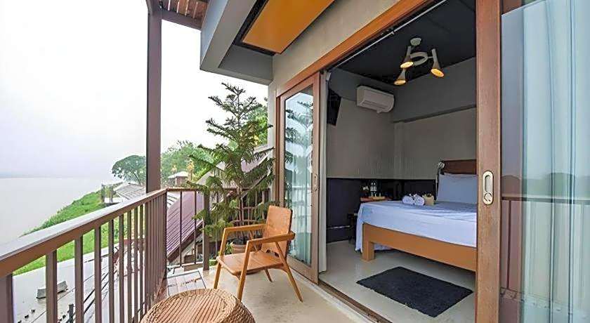 Chic Chiangkhan Hotel