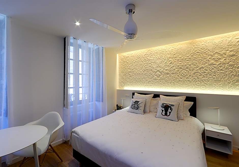 Les Maisons du Pont - Charme & Caractère