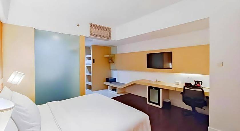 Brits Hotel Karawang