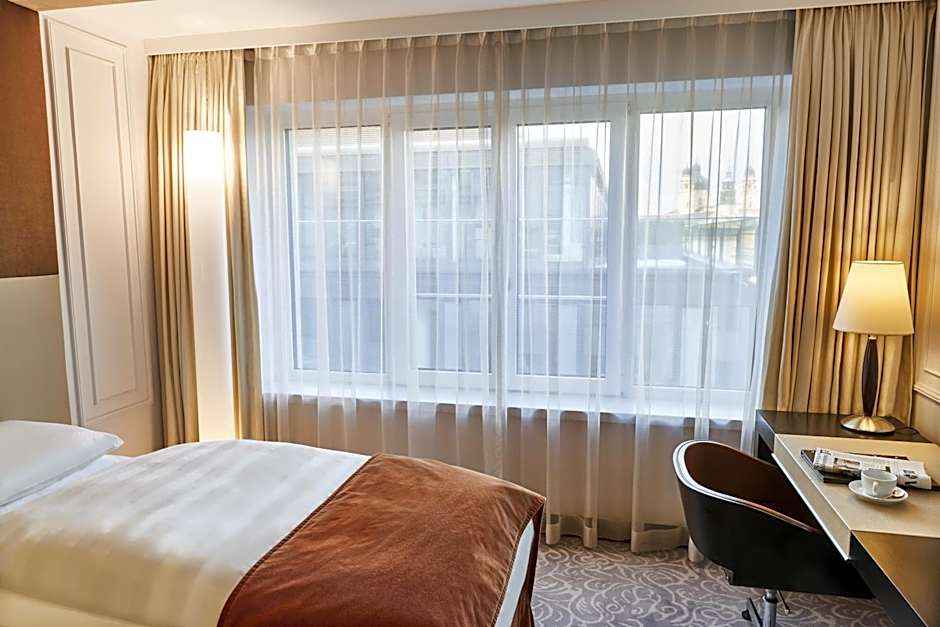 Vier Jahreszeiten Kempinski München