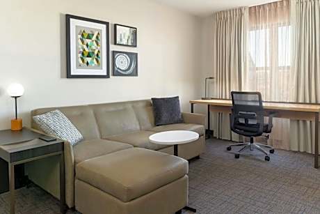 King Studio Suite with Sofa Bed - Hearing Accessible