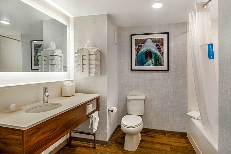 Hampton Inn By Hilton Petersburg-Ft. Lee