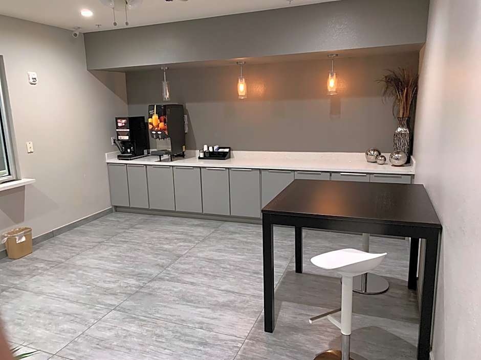 Crystal Inn - Sugarland