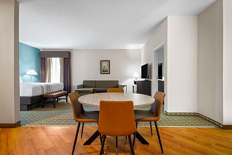 La Quinta Inn & Suites by Wyndham Stonington