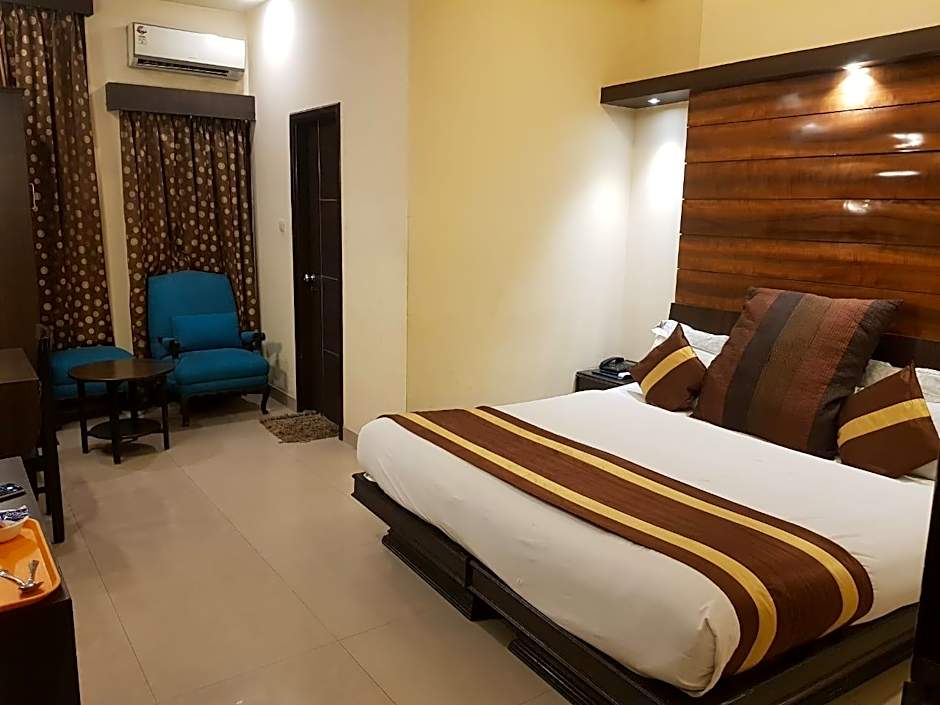 Hotel Cj International