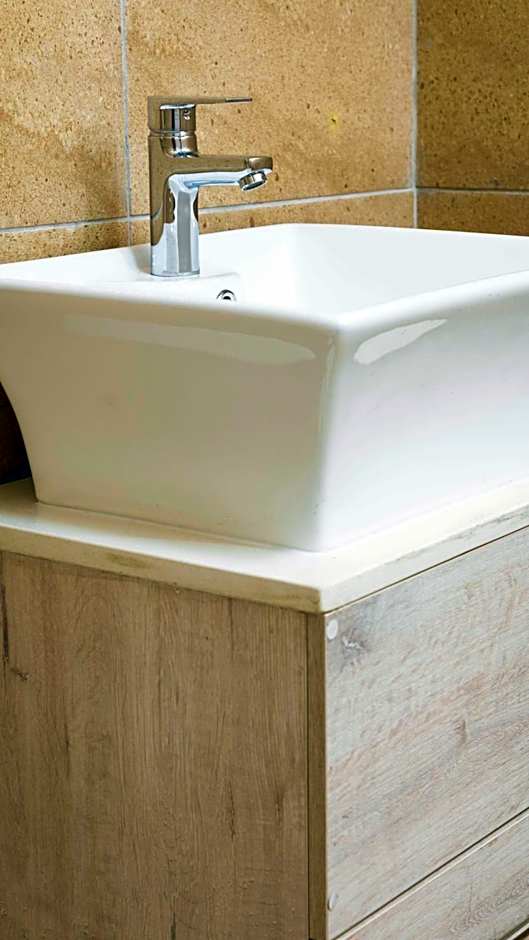 103onWallace Self Catering Guest House