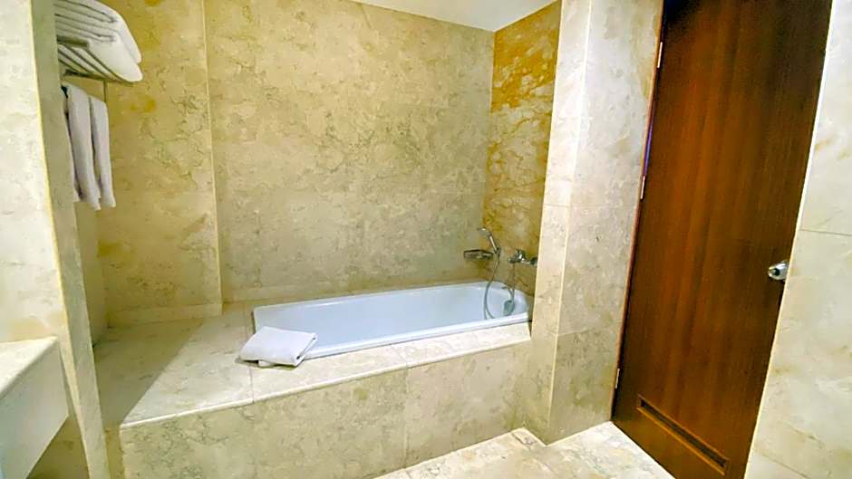 Lorin Dwangsa Solo Hotel