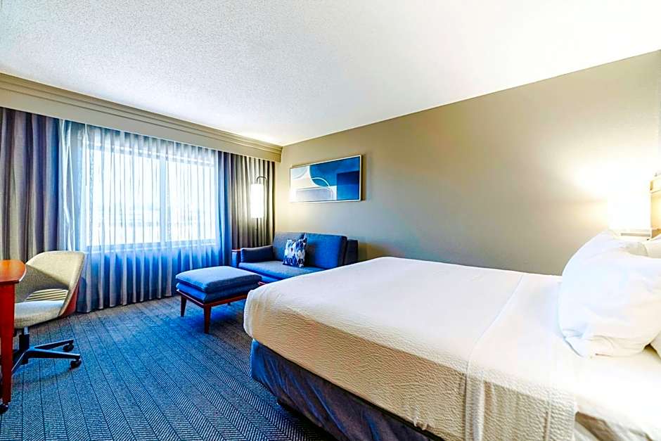Courtyard by Marriott Biloxi North/D'Iberville