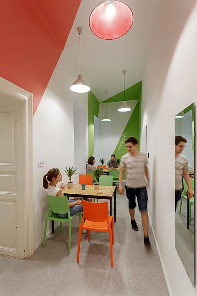 Avenue Hostel