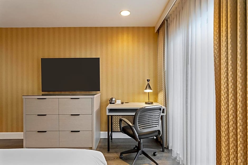 Executive Hotel Vancouver Airport