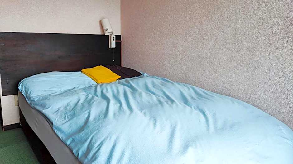 Hotel Frontier
