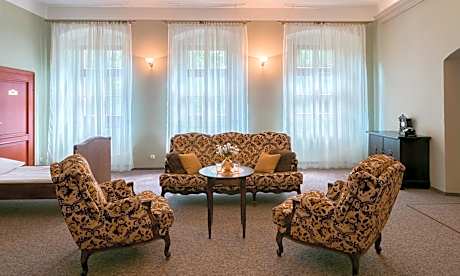 Deluxe Double Studio