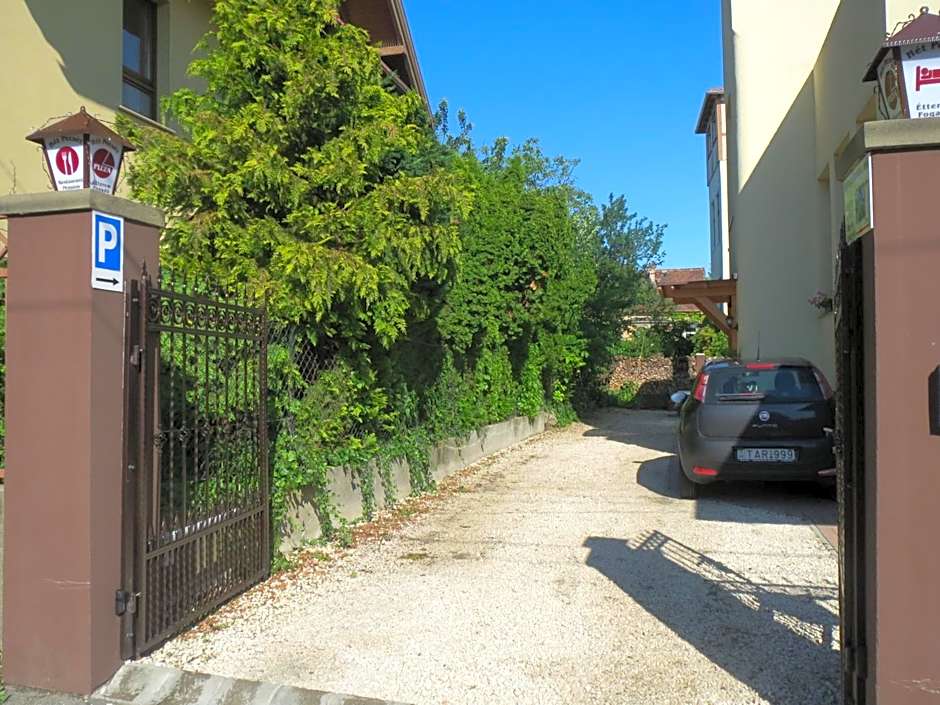 Hét Pecsét Fogadó Étterem