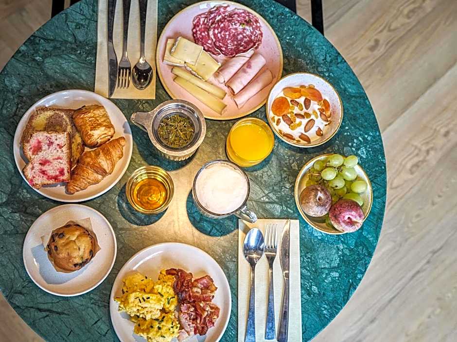 TRIBE Lyon Croix Rousse