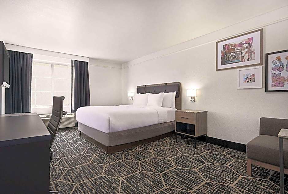 La Quinta Inn & Suites by Wyndham Hesperia Victorville