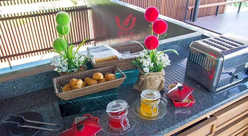 Kroque Boutique and Bistro Hotel