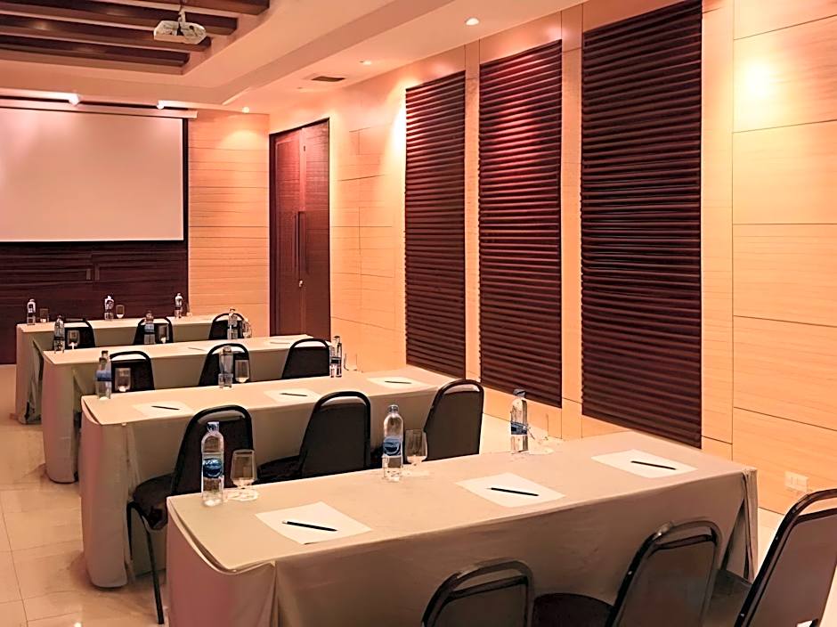 Laemchabang City Hotel