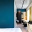 hotel Moloko -just a room- sleep&shower-digital key by SMS