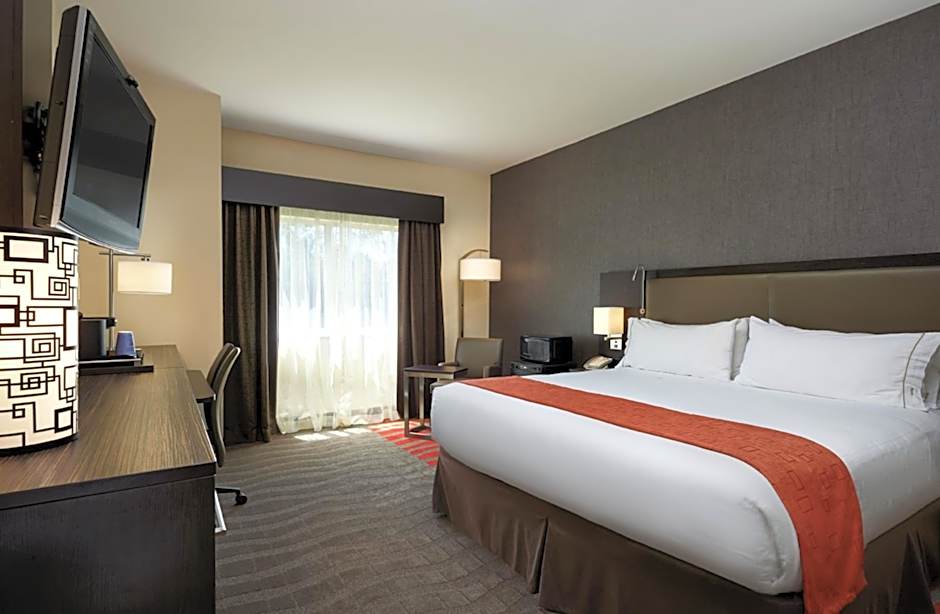 Holiday Inn Express & Suites Naples Downtown - 5th Avenue