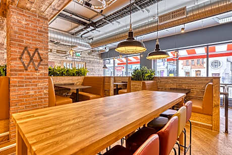 Premier Inn London Hammersmith Shepherds Bush Rd