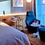 Sir Victor Hotel