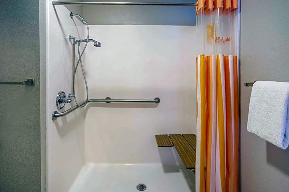 La Quinta Inn & Suites by Wyndham O'Fallon - St. Louis