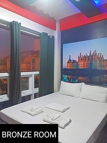 Universal Inn